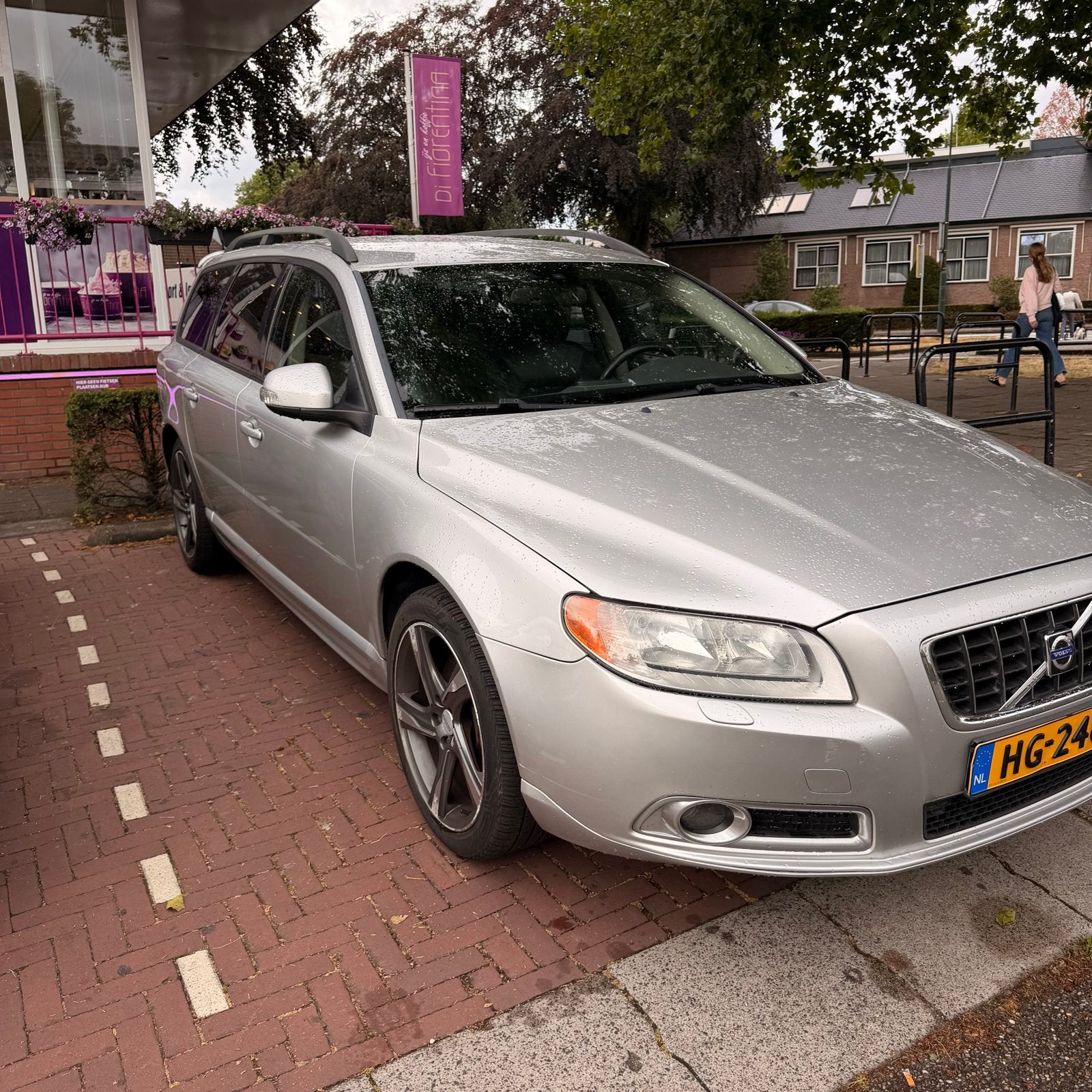 Volvo V70 2.5 T 147KW 2007 Grijs, Voorwielaandrijving, 1800 kg, 1573 kg, 2521 cc