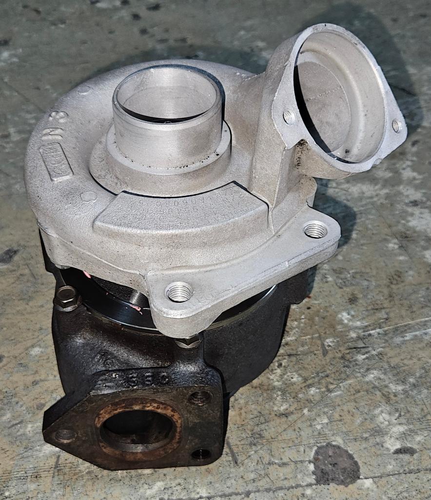 Turbo BMW E90 2006 320 d 120 kW, Ophalen of Verzenden