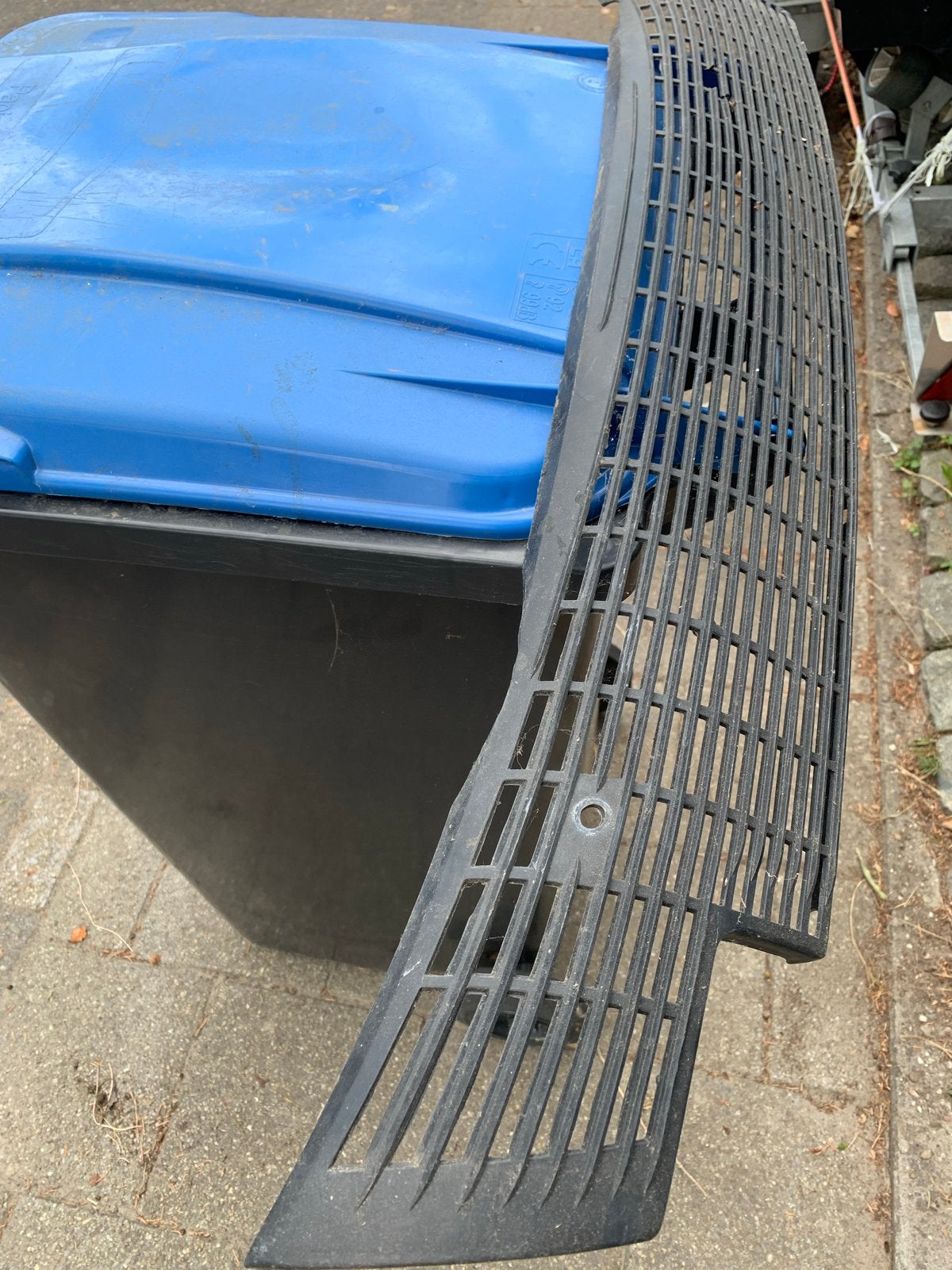 Diverse auto-onderdelen: grille, matten, deurpanelen, Auto-onderdelen, Interieur en Bekleding, Ophalen of Verzenden, Gebruikt