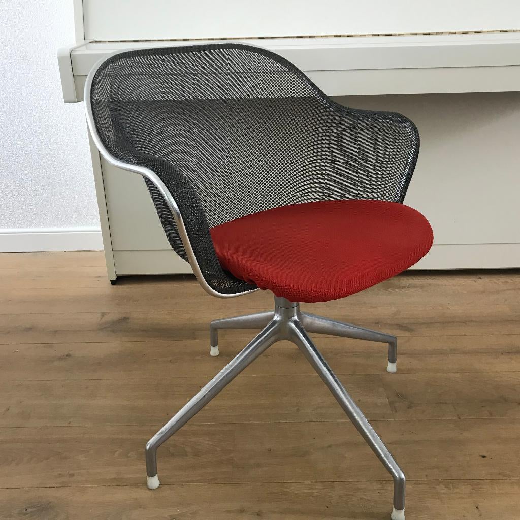 2 B&B Italia Iuata iuta design stoel stoelen modern rood, Gebruikt, Ophalen of Verzenden, Nvt, Nvt