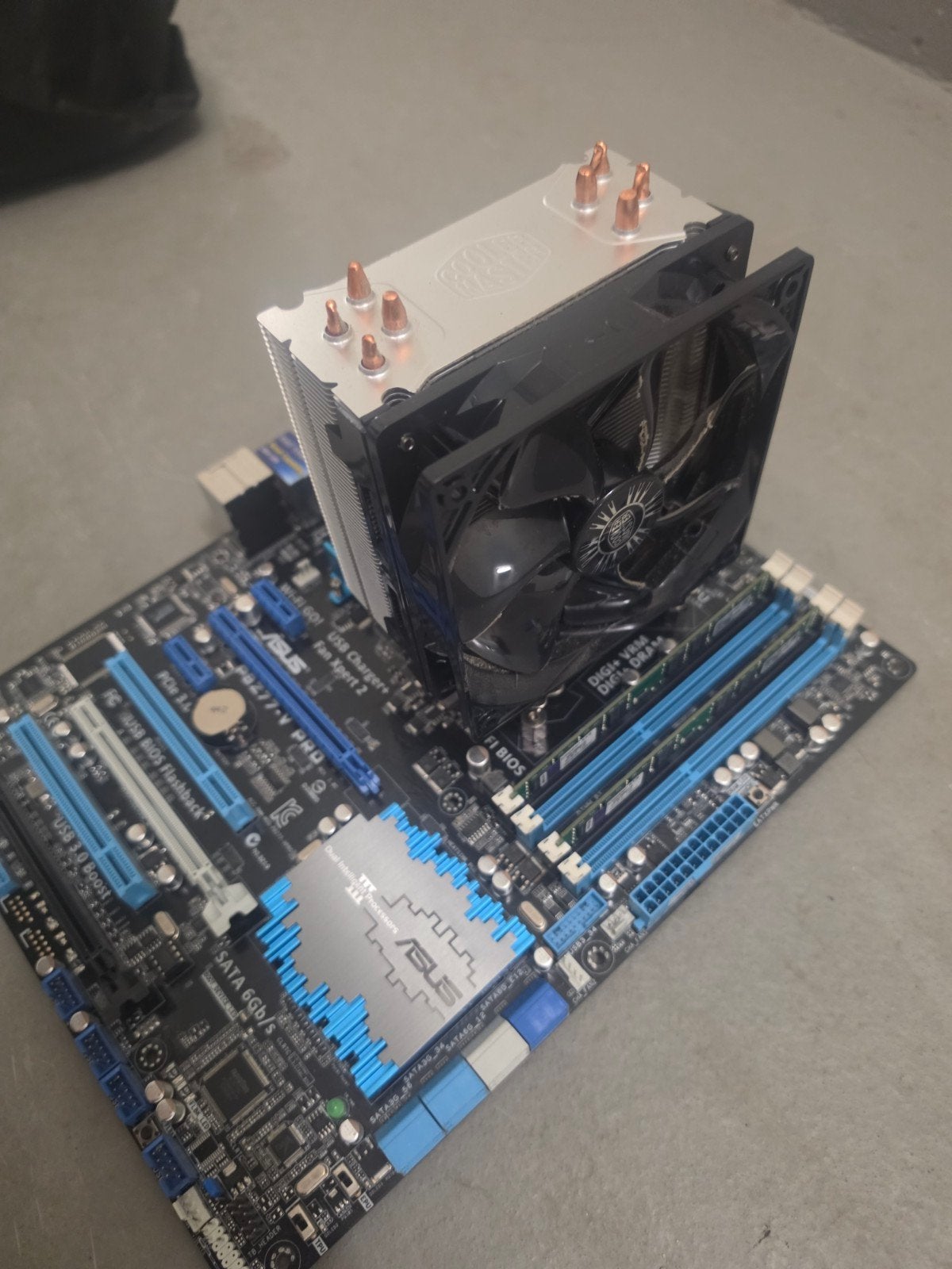 ASUS P8Z77-V PRO moederbord + CPU + Cooler Master koeler + D, Ophalen of Verzenden, Gebruikt, DDR3