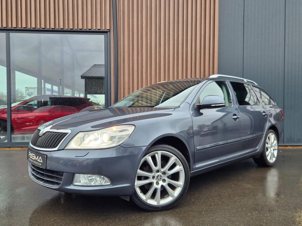 Skoda Octavia Combi 1.8 TSI Elegance Business Line Automaat, Auto's, Skoda, Euro 5, Gebruikt, 4 cilinders, 160 pk