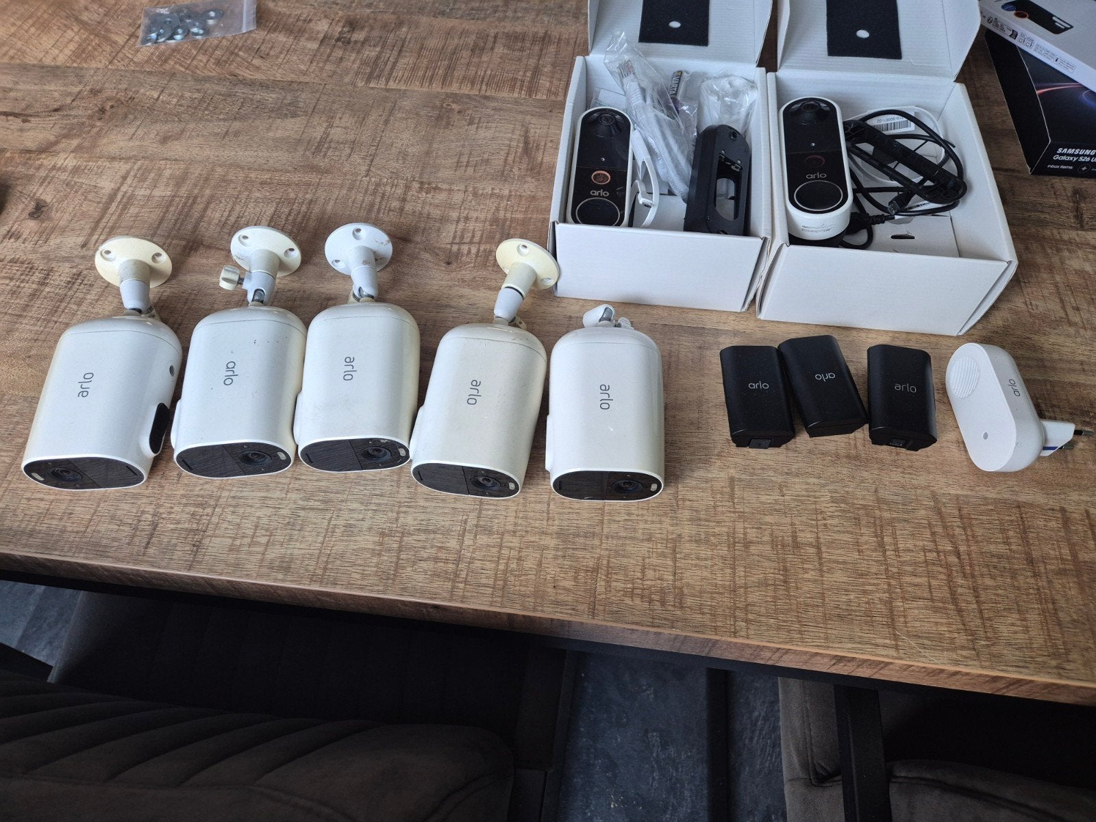 2x arlo video deurbel 5x arlo camera, Huis en Inrichting, Ophalen of Verzenden