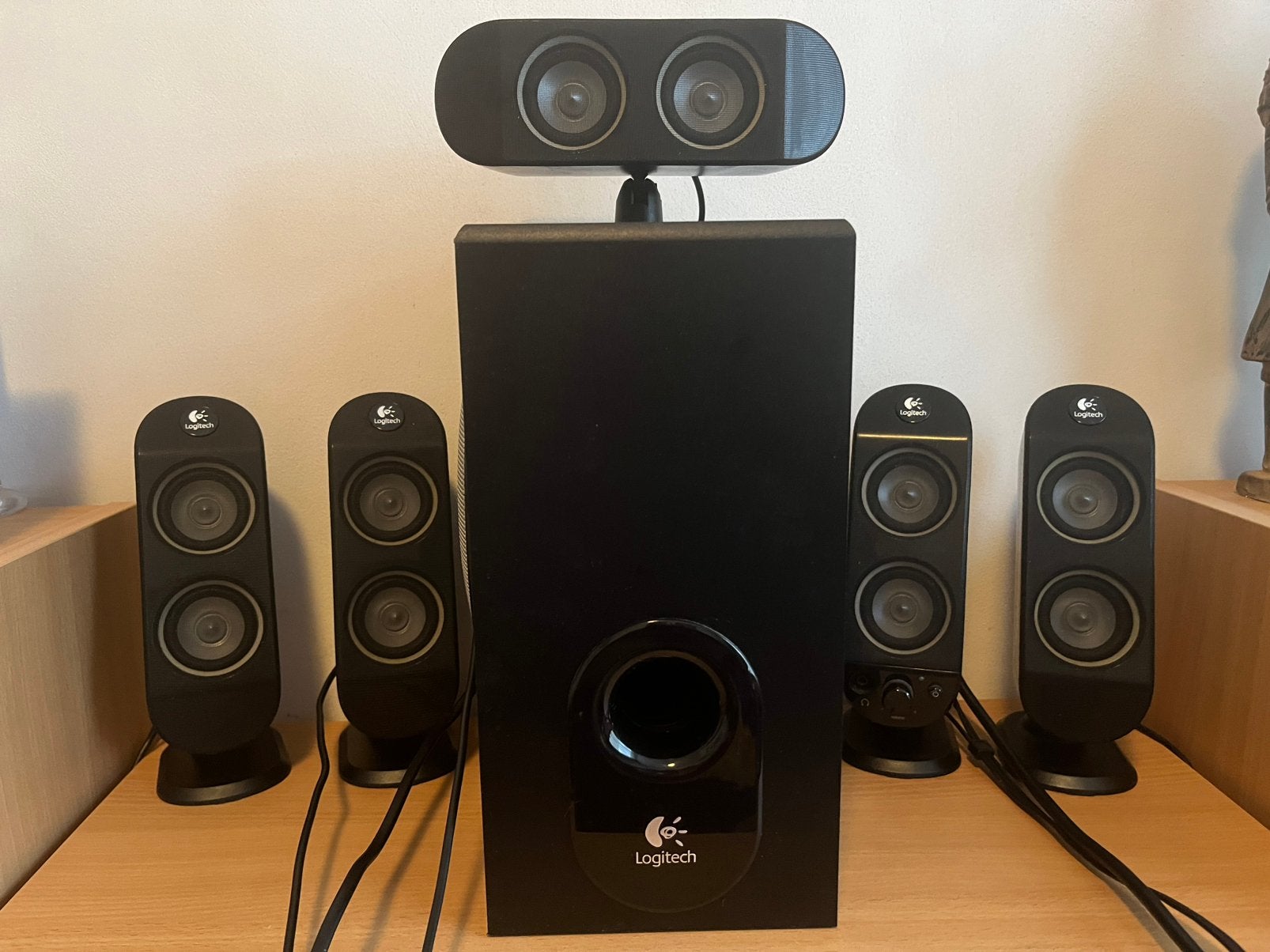 Logitech X-530 speaker set, Ophalen of Verzenden