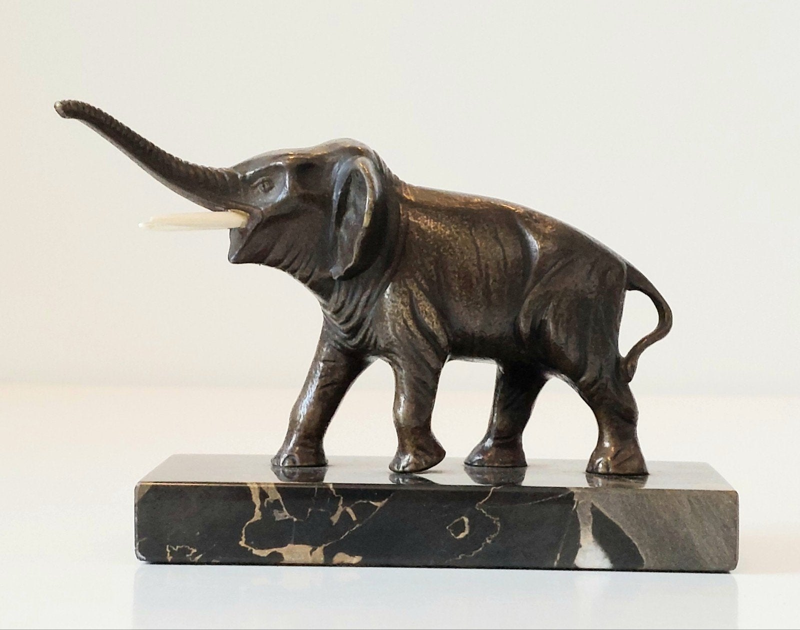 Oud bronzen beeld Olifant op Marmer basement Brons KWALITEIT, Ophalen of Verzenden, Beeld, Gepatineerd, Brons