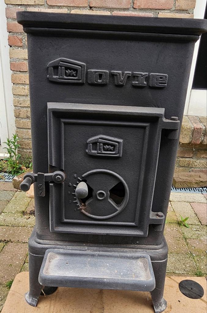 Antieke Dovre 300CB houtkachel met geitenmotief, Huis en Inrichting, Kachels, Ophalen, Gebruikt, Houtkachel, Vrijstaand