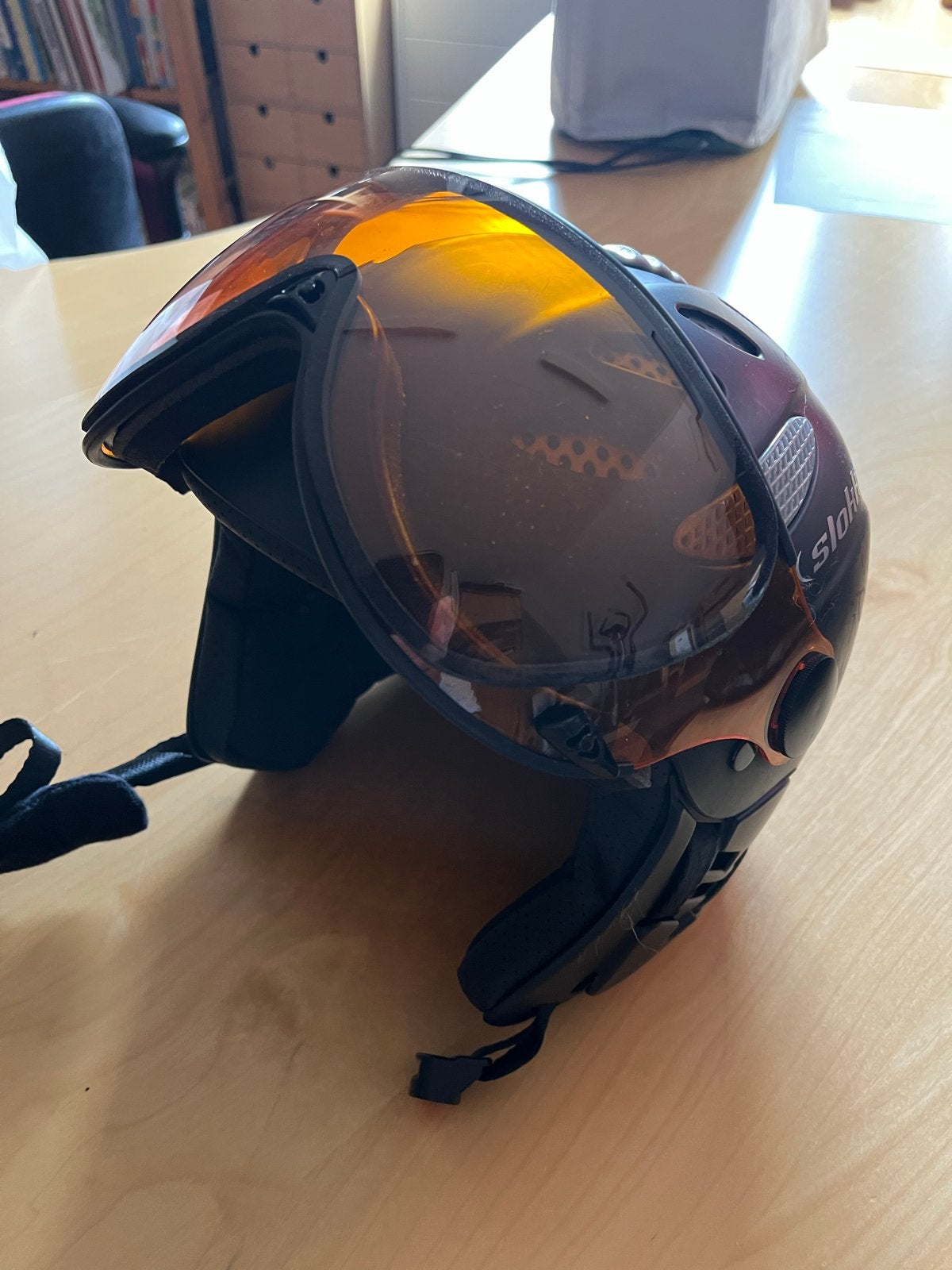SLOKKER Skihelm met Vizier  maat 52cm ø, Gebruikt, Overige typen, Skiën, Minder dan 100 cm