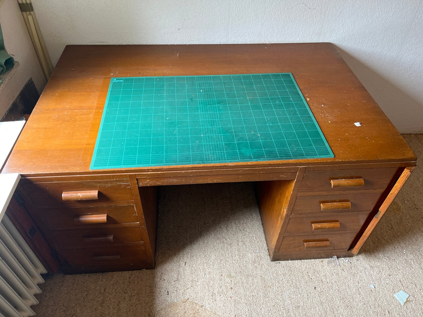 Vintage houten bureau met lades, Ophalen, Overige typen, Gebruikt, Overige merken