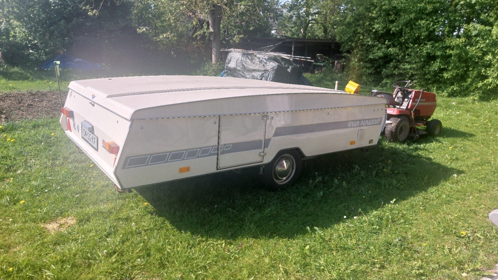 GRAN PARADISO vouwcaravan met voortent en luifels, Overige merken, Beige, Ophalen of Verzenden, Tot en met 4
