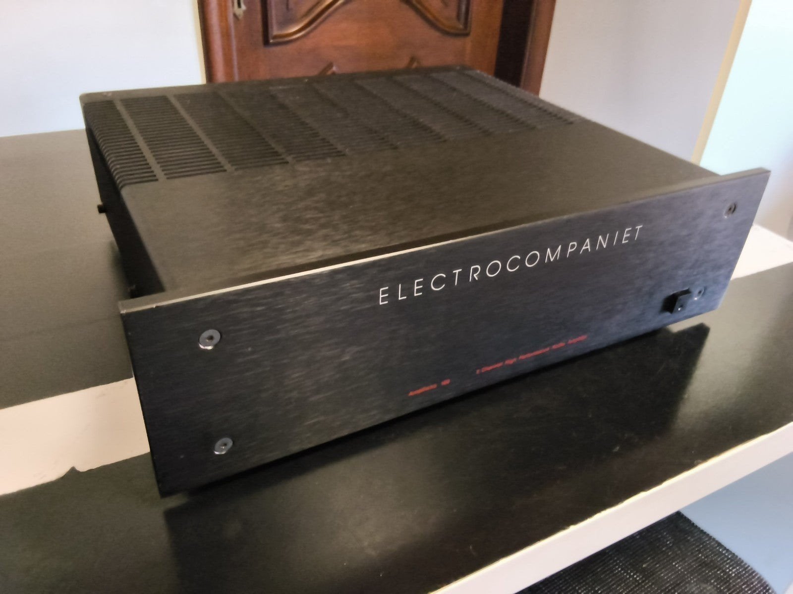 Te Koop,€ 750,., Ophalen, Zo goed als nieuw, 60 tot 120 watt, Overige merken