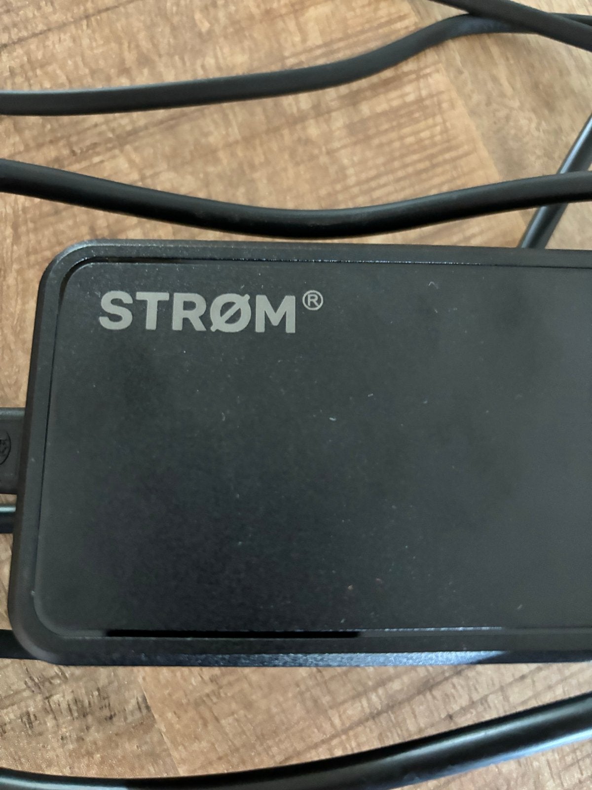 Strøm E-bike oplader 42V 2A, Fietsen en Brommers, Fietsaccessoires | Fietsaccu's, Ophalen, Zo goed als nieuw