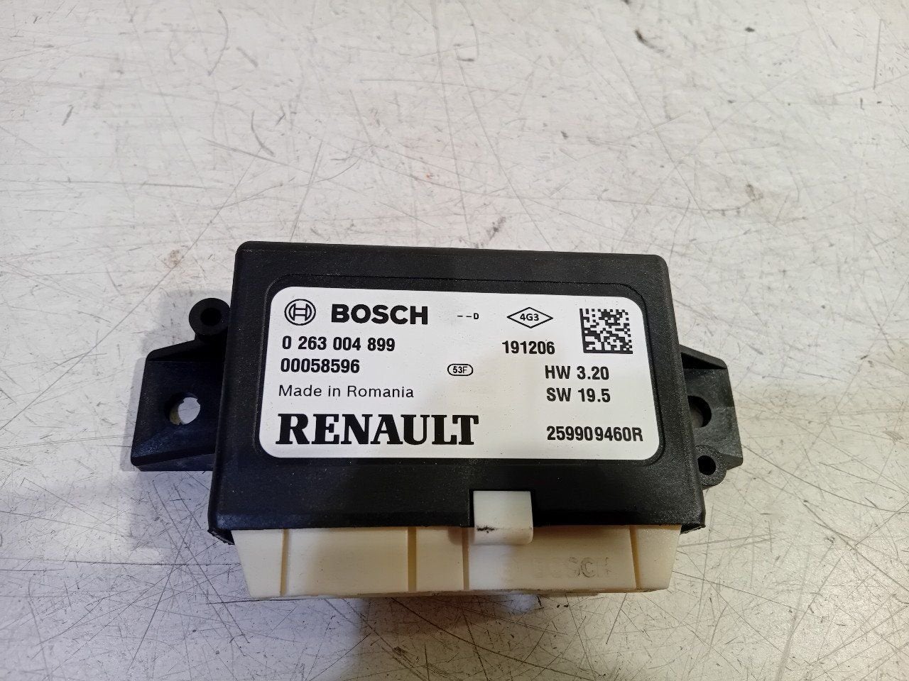 Computer park distance control Renault Mégane, Onderdelen@venauto.nl, Van der Ven Autorecycling B.V., Gebruikt, Ettenseweg 76, 4706 PB Roosendaal, The Netherlands