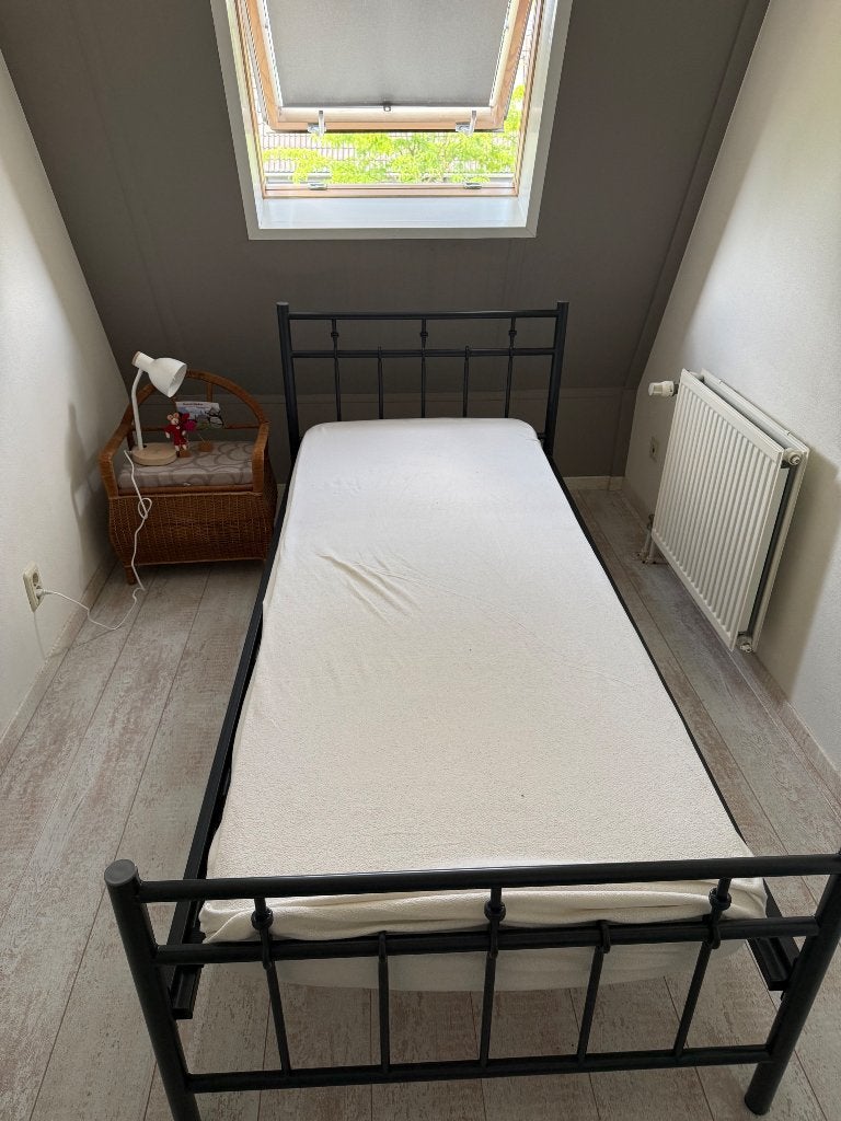 Eenpersoons bed, Ophalen, Gebruikt, 90 cm, Eenpersoons