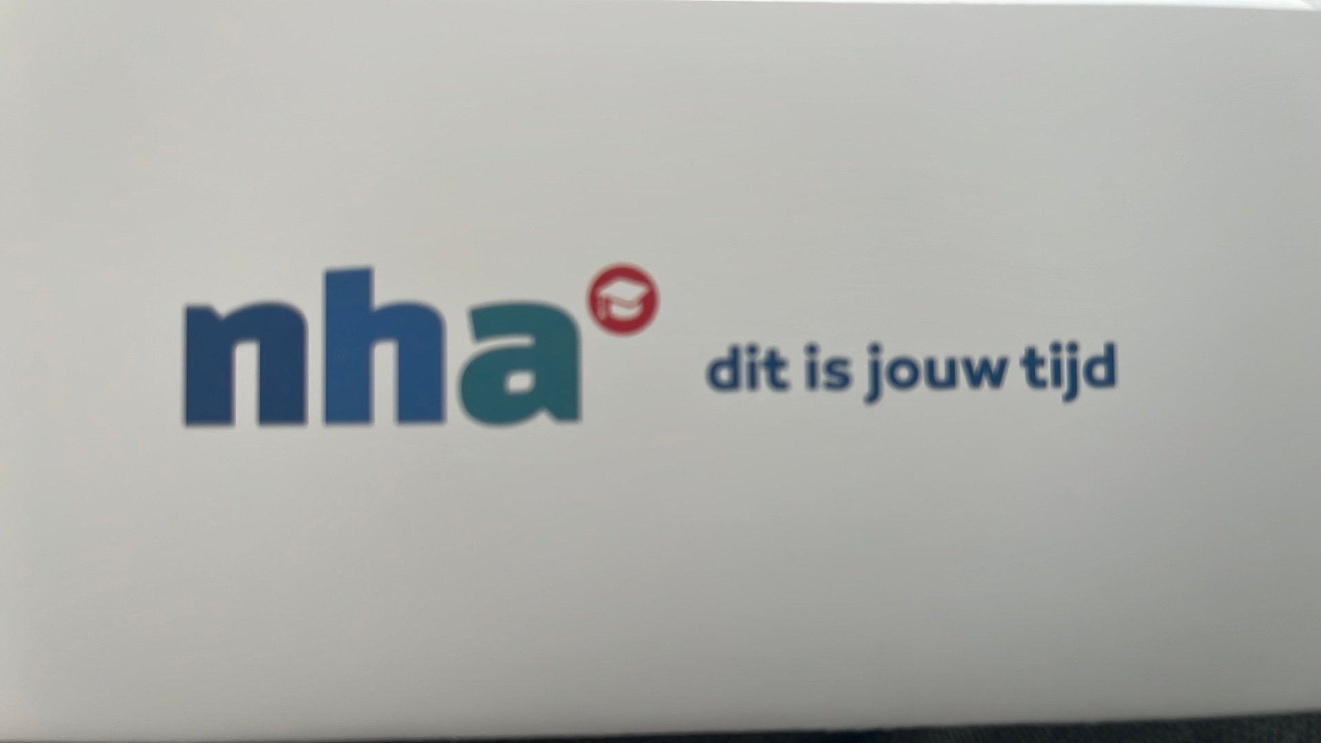 10 procent korting op elke studie of cursus van NHA, Ophalen of Verzenden, Zo goed als nieuw, Meerdere media