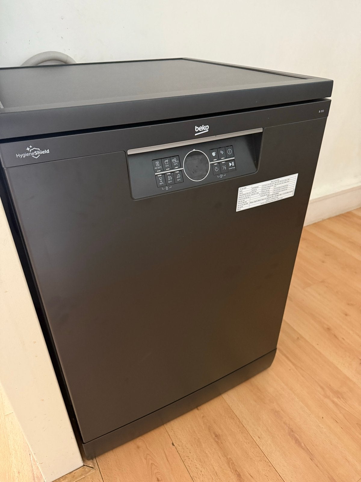 Beko Vrijstaande Vaatwasser Zwart - Paar maanden oud, Witgoed en Apparatuur, Vaatwasmachines, Ophalen, 60 cm of meer, Eco programma
