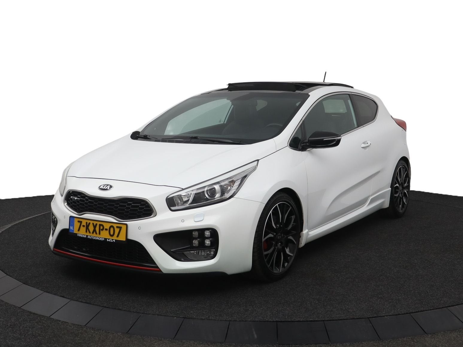Kia pro_cee'd 1.6 GT First Edition - 204 PK - Schuif-/kantel, Auto's, Voorwielaandrijving, Gebruikt, 4 cilinders, Wit