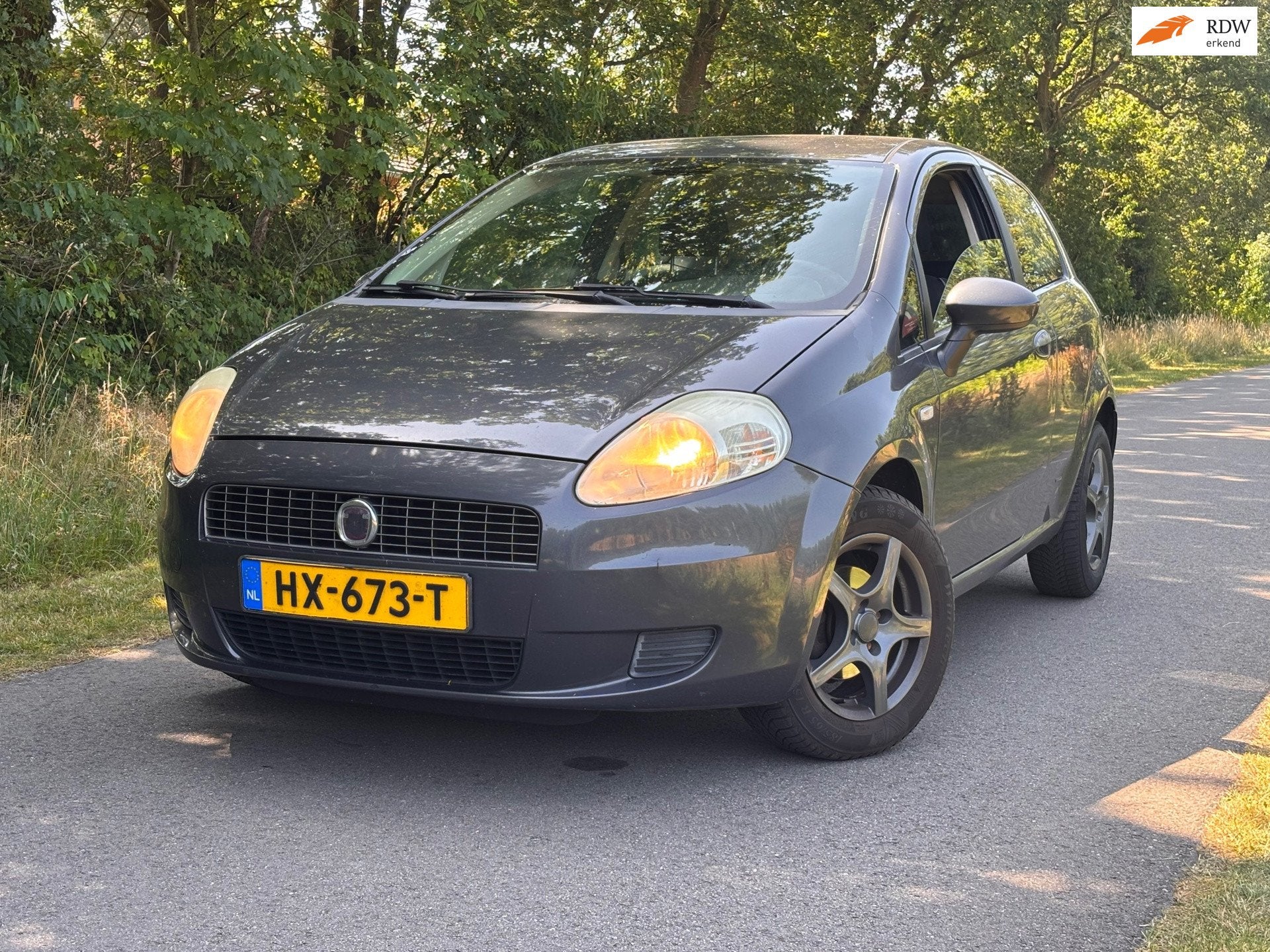 Fiat Grande Punto 1.4 Active | Lange APK + Airco Nu € 999,, Voorwielaandrijving, 4 cilinders, 400 kg, Bedrijf