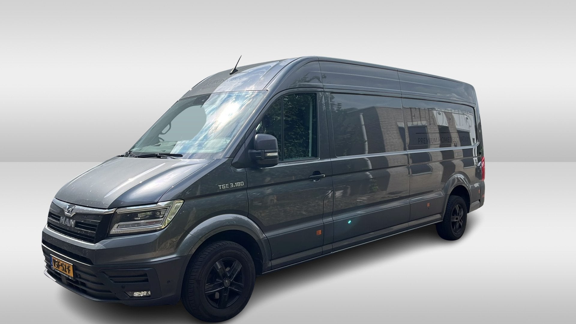 MAN TGE 3.180 L4 H3 Automaat Led Navigatie Massagestoel, Dealer onderhouden, Stof, Gebruikt, Euro 6