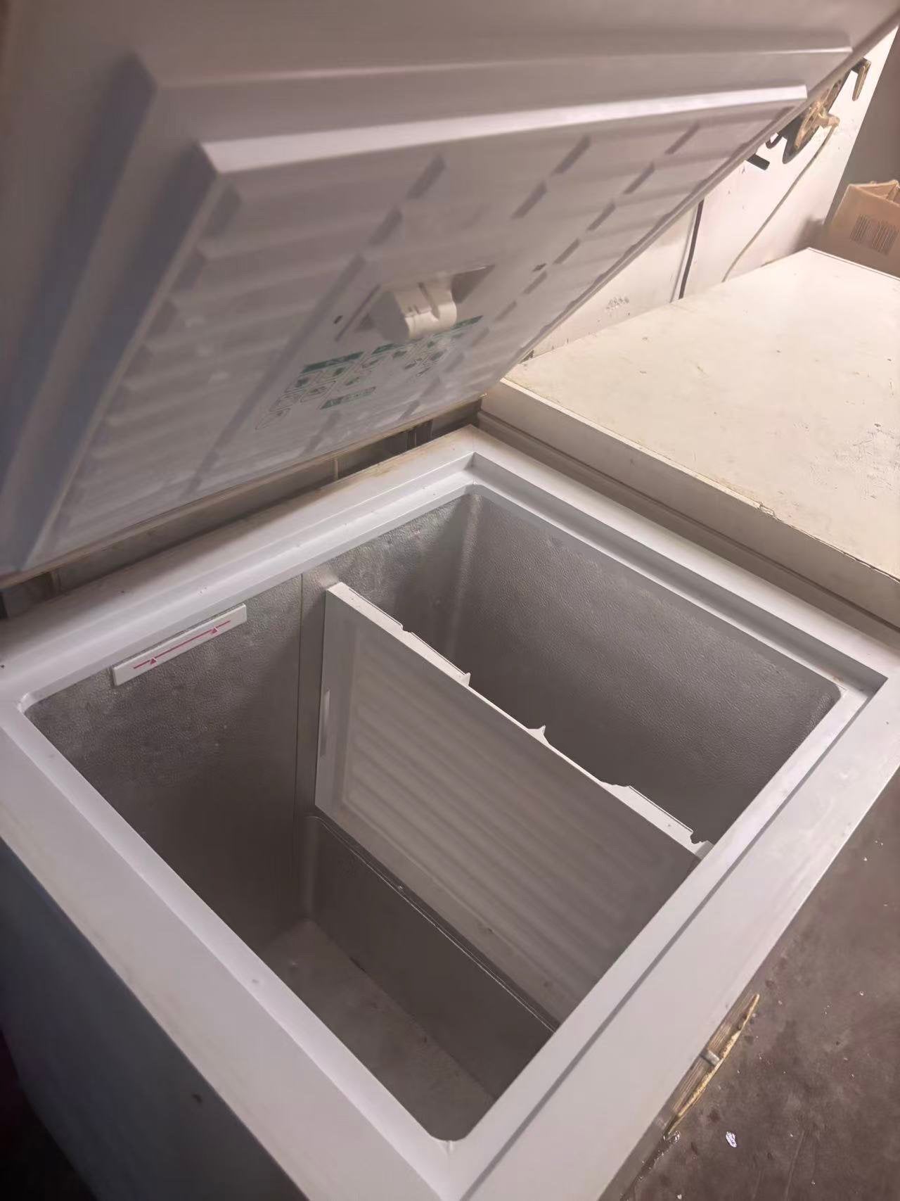 Diepvries kist, Witgoed en Apparatuur, Vriezers en Diepvrieskisten, Ophalen, Zo goed als nieuw, 90 cm of meer