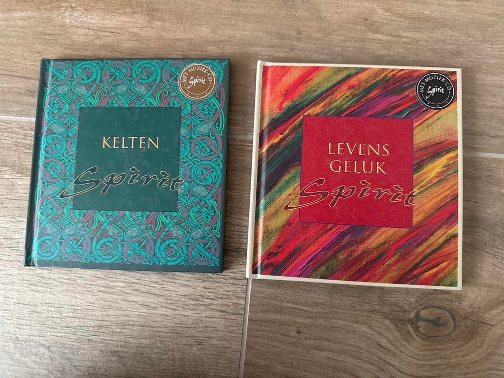 Bijna gratis Spirit boeken met CD: Kelten en Levens Geluk, Ophalen of Verzenden, Zo goed als nieuw, Spiritualiteit algemeen, Achtergrond en Informatie