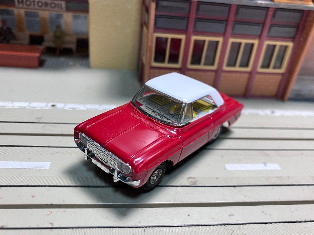 Faller AMS Ford Taunus 20M bruin zwart nieuw blokmotor B4, Kinderen en Baby's, Speelgoed | Racebanen, Ophalen of Verzenden, Nieuw