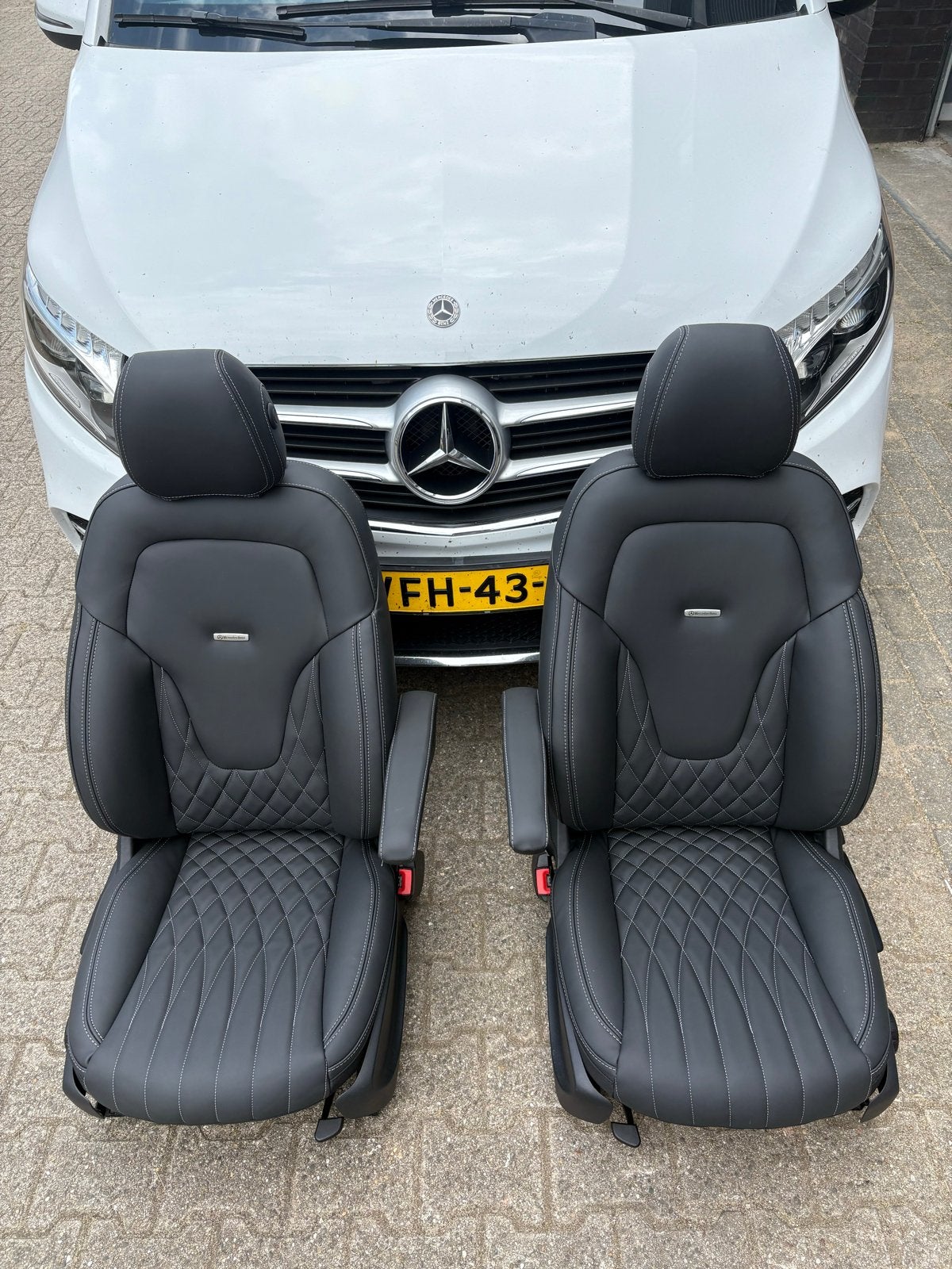 Mercedes V-Klasse Voorstoelen Nappa Leer, Auto-onderdelen, Ophalen, Mercedes-Benz, Nieuw, Info@scooterseats.nl