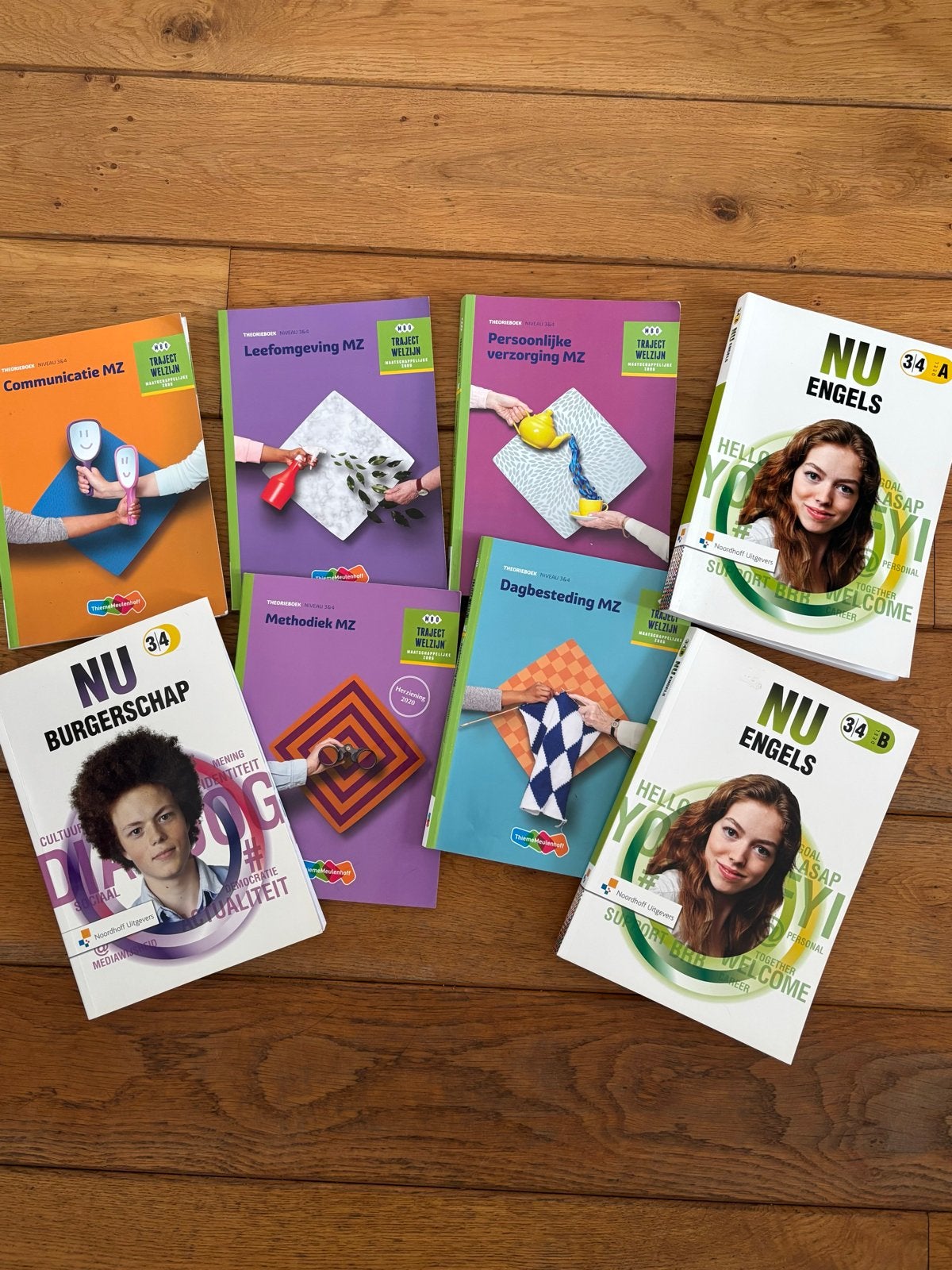Schoolboeken persoonlijk begeleider maatschappelijke zorg, Ophalen of Verzenden, Gelezen, VMBO, Overige vakken