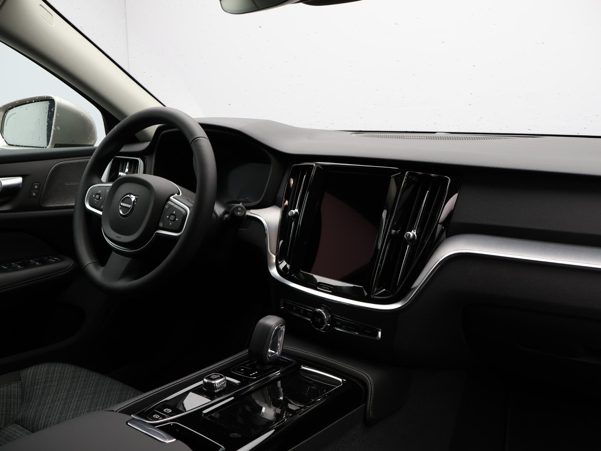 Volvo V60 T6 350PK Plug-in hybrid AWD Core Business Ed / Sto, Auto's, Stof, Gebruikt, 4 cilinders, 180 min