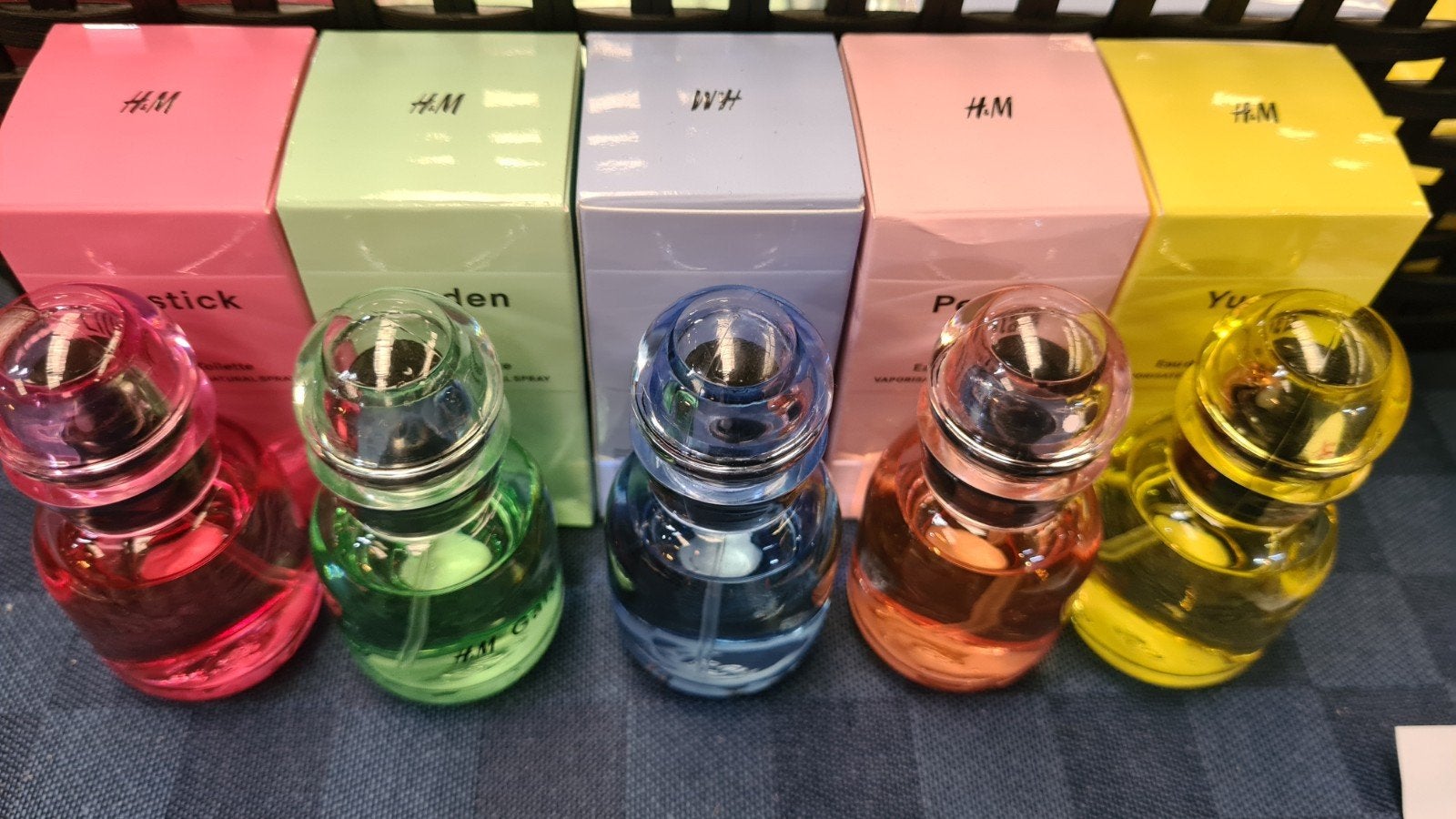Partij H&M Special Edition Parfums - 100 stuks (5 soorten), Ophalen of Verzenden, Nieuw