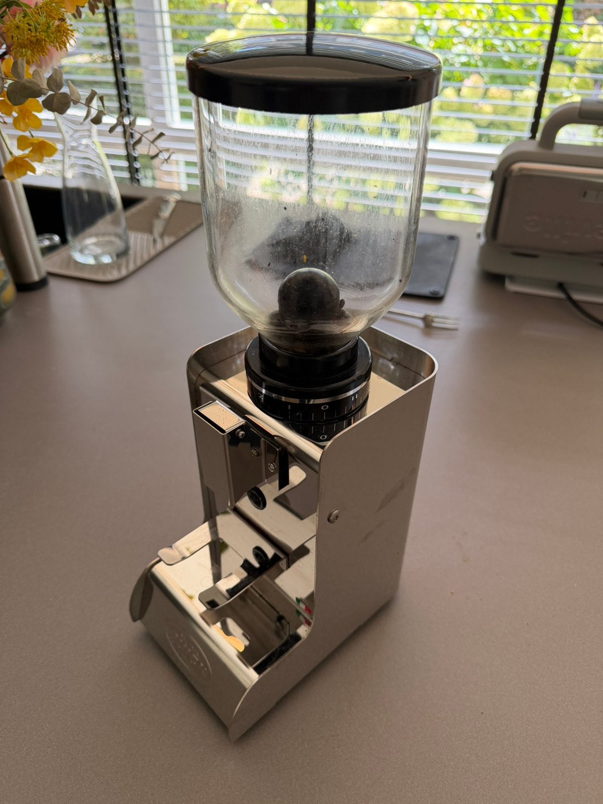Quickmill 060 Evo koffiemolen RVS 2 weken oud, Ophalen, Zo goed als nieuw
