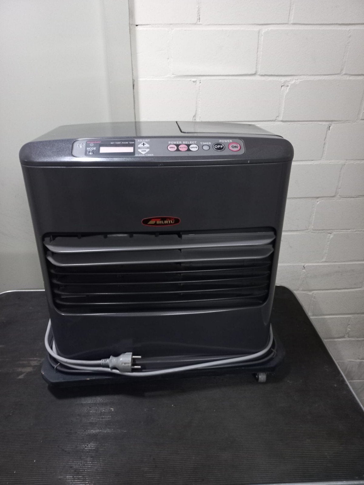 Sanyo Biurtu FX52 Kachel - Mobiele Petroleumkachel, Ophalen, 30 tot 80 cm, Gebruikt, Kachel