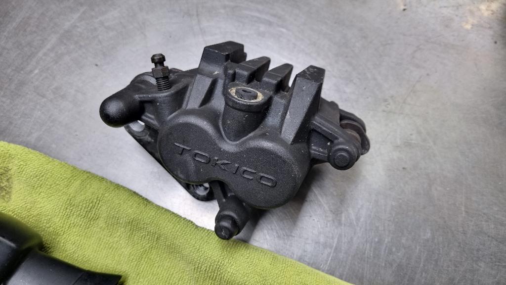 Honda CBR1000RR SC57 remklauw achter + achterlicht, Motoren, Ophalen, Gebruikt