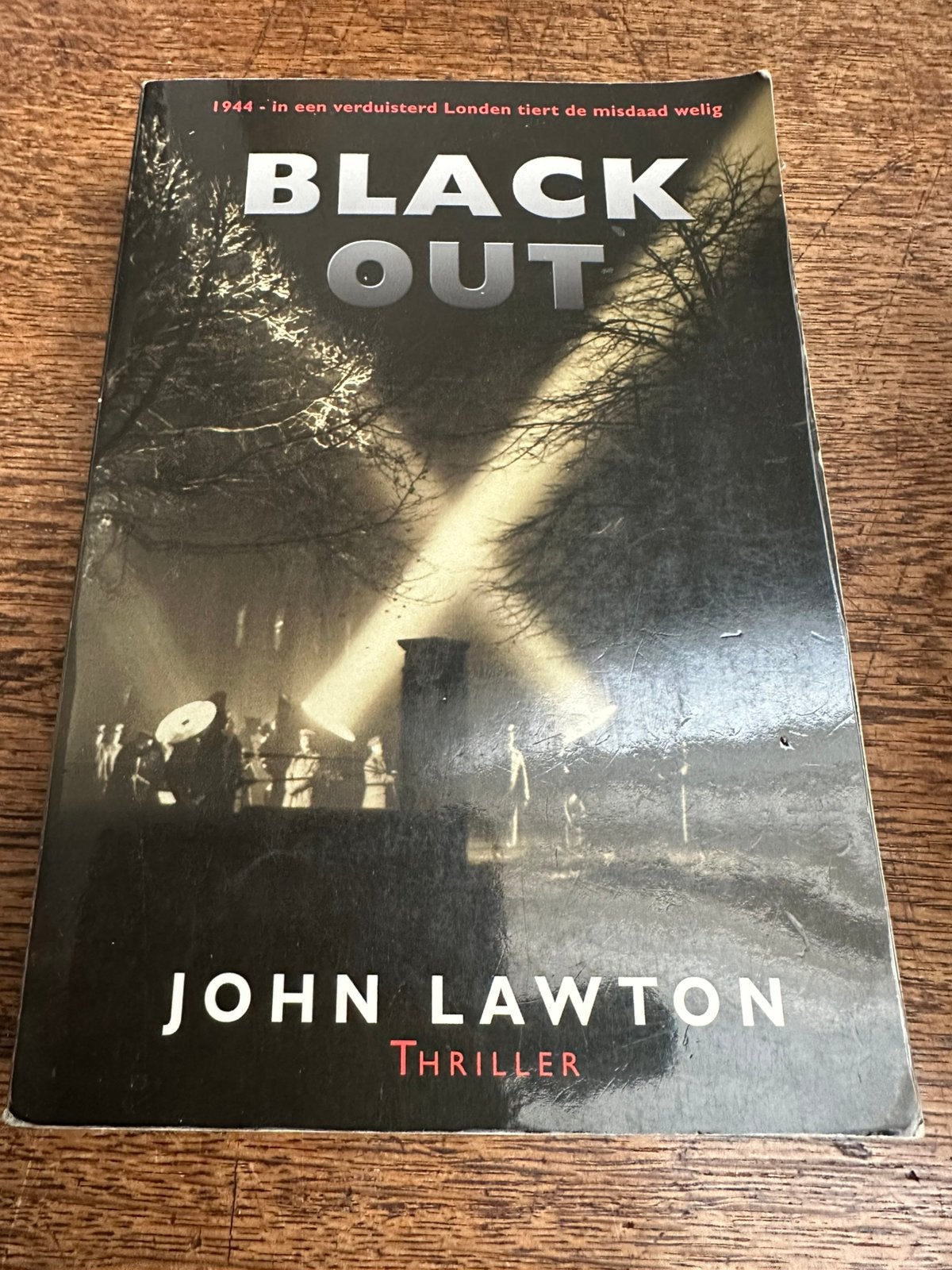 John Lawton: Black out, Ophalen of Verzenden, Zo goed als nieuw