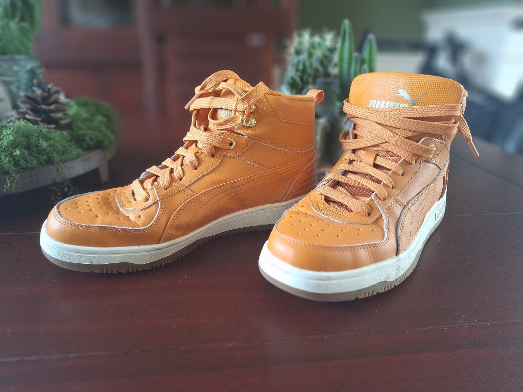 Puma okergele soft foam sneakers 42,5 bijna nieuw half hoog, Overige kleuren, Puma, Verzenden, Sneakers of Gympen