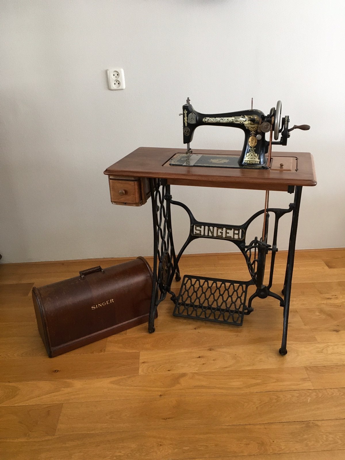Singer trap/hand naaimachine, Ophalen