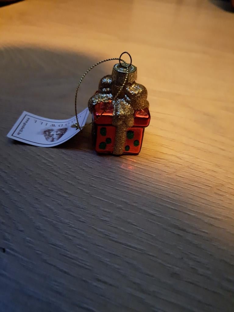 Kerstbal cadeautje, Ophalen of Verzenden