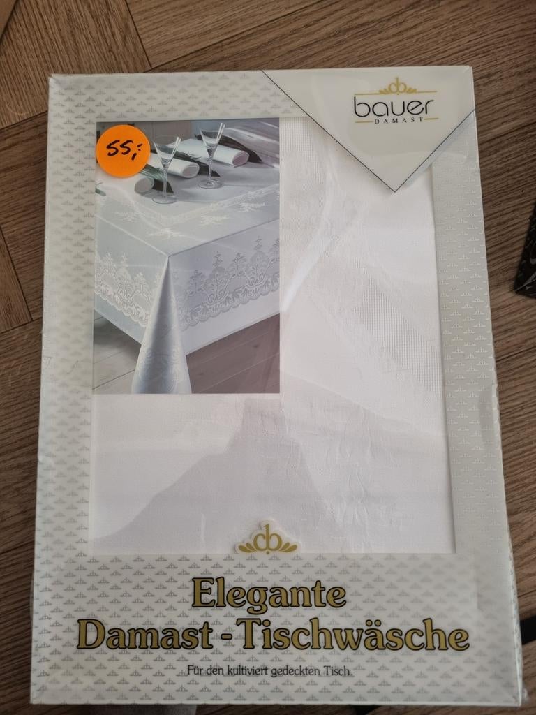 Bauer Damast tafelkleden, Huis en Inrichting, Tafelkleden, Ophalen of Verzenden, Nieuw, Rond, Binnen