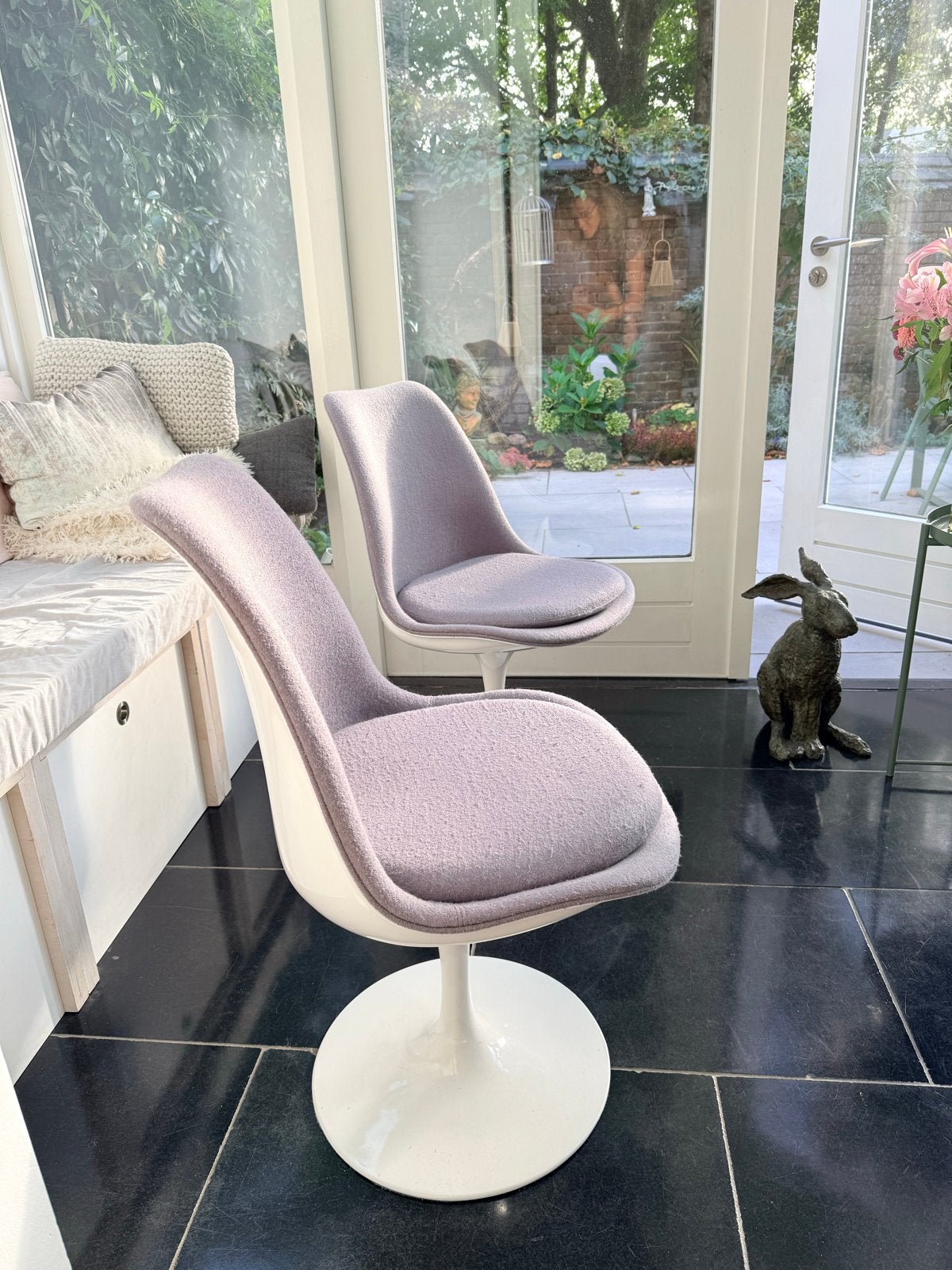 Twee kuipstoeltjes - Design stoelen met stoffen bekleding, Ophalen, Kunststof, Gebruikt, Twee