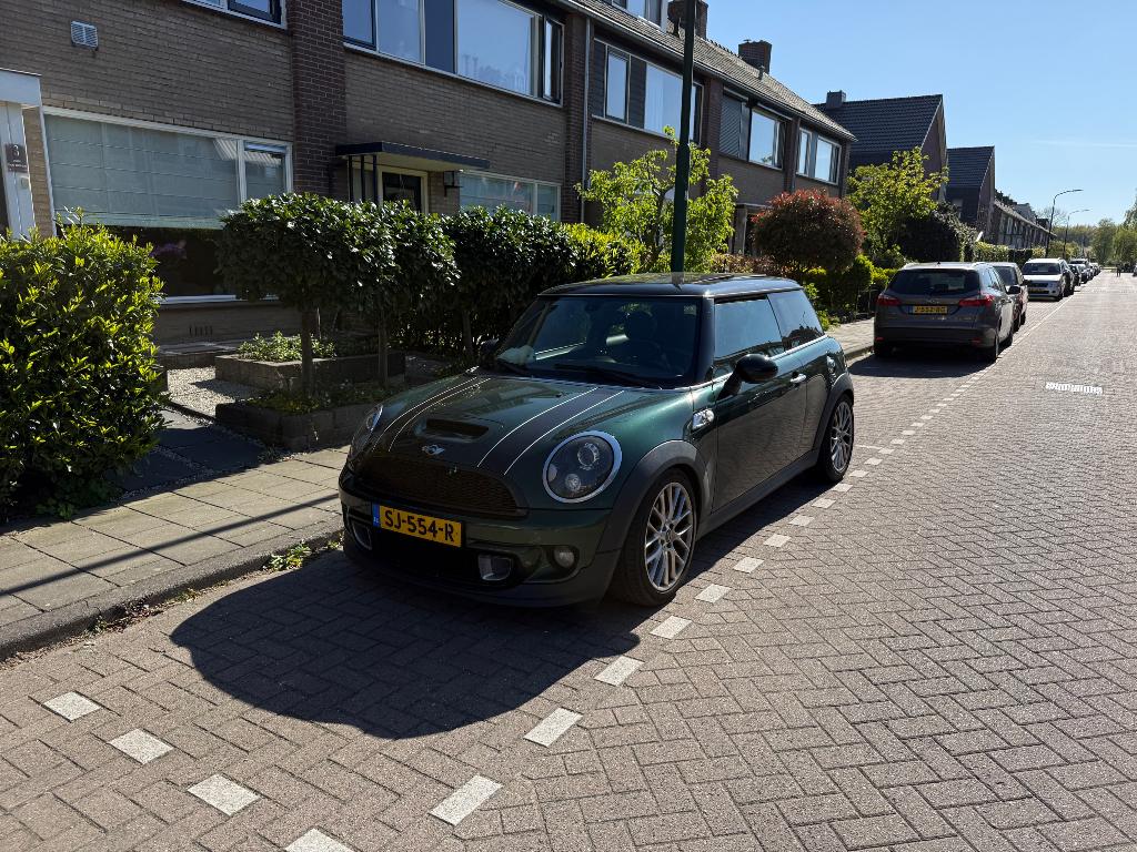 Mini Cooper S |Pano|Stoelvw|Harman Kardon, Auto's, Mini, Zwart, 4 cilinders, 4 stoelen, 49 €/maand