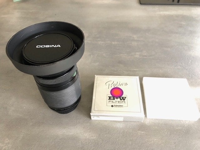 Cosina lens, Ophalen of Verzenden, Zo goed als nieuw, Groothoeklens, Zoom