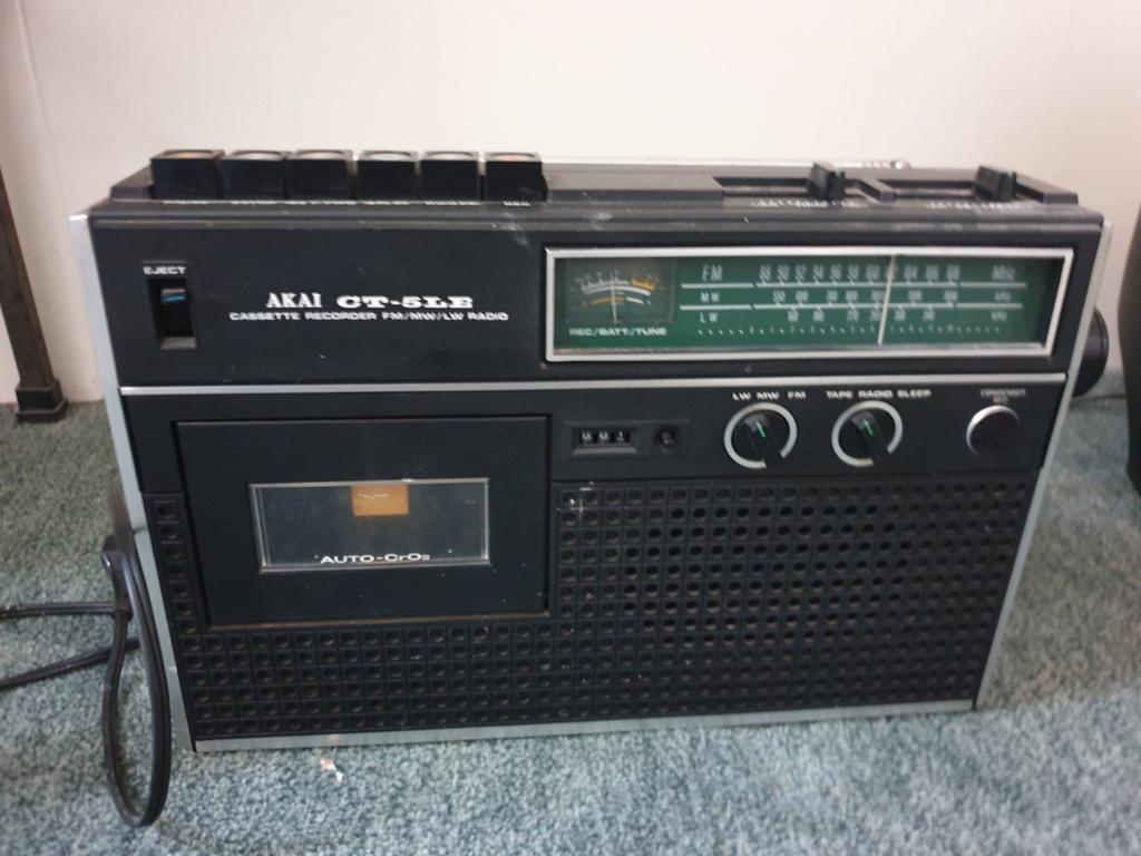 AKAI radio cassette speler en recorder, Ophalen