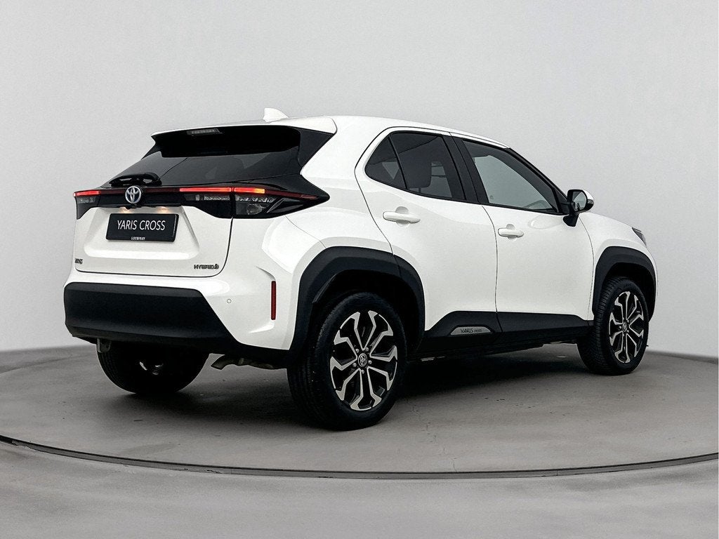 Toyota Yaris Cross 1.5 Hybrid Dynamic | Dodehoekdetectie | P, 12 maanden, Gebruikt, 116 pk, Wit