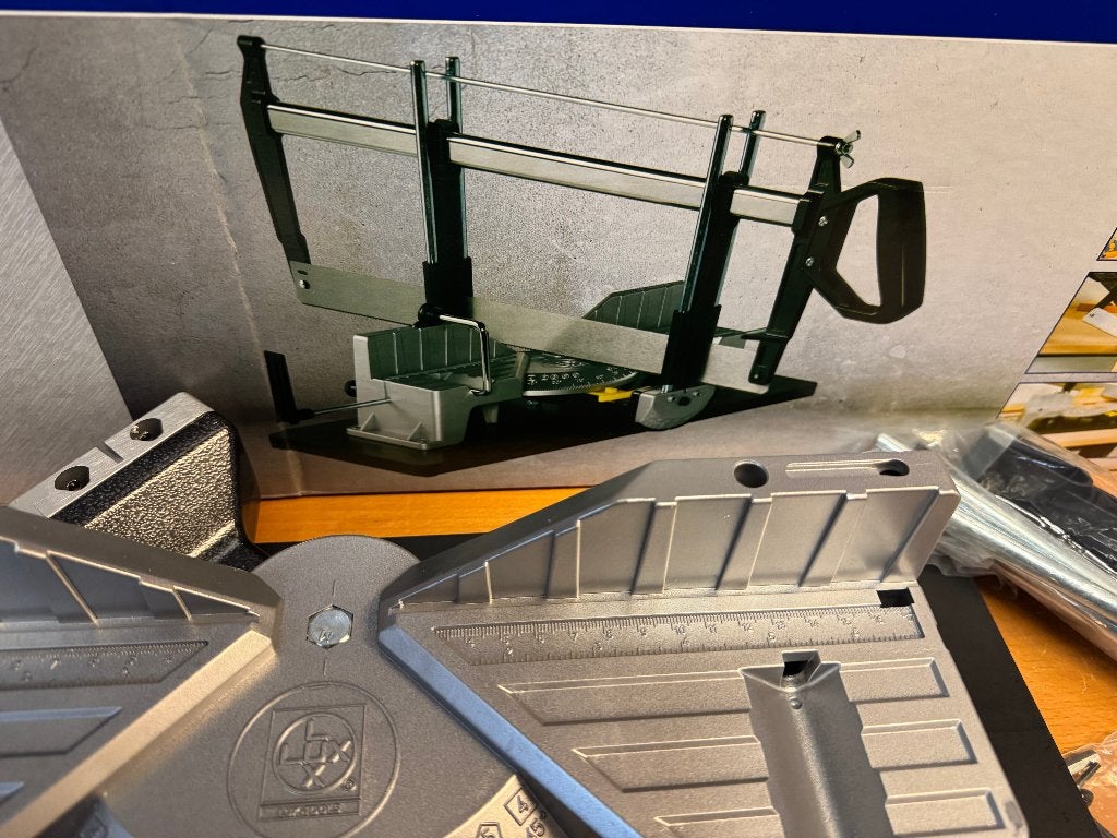 LUX-TOOLS handverstekzaag 600 mm + 3 extra zaagbladen, Doe-het-zelf en Verbouw, Gereedschap | Zaagmachines, Ophalen, Gebruikt