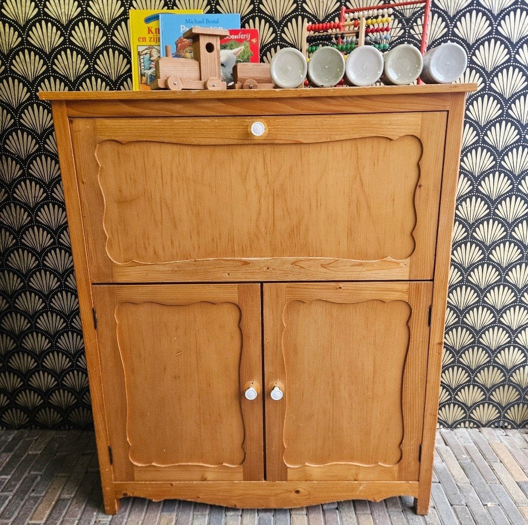 leuke kast/kledingkast kies je kleur..., Ophalen, Zo goed als nieuw