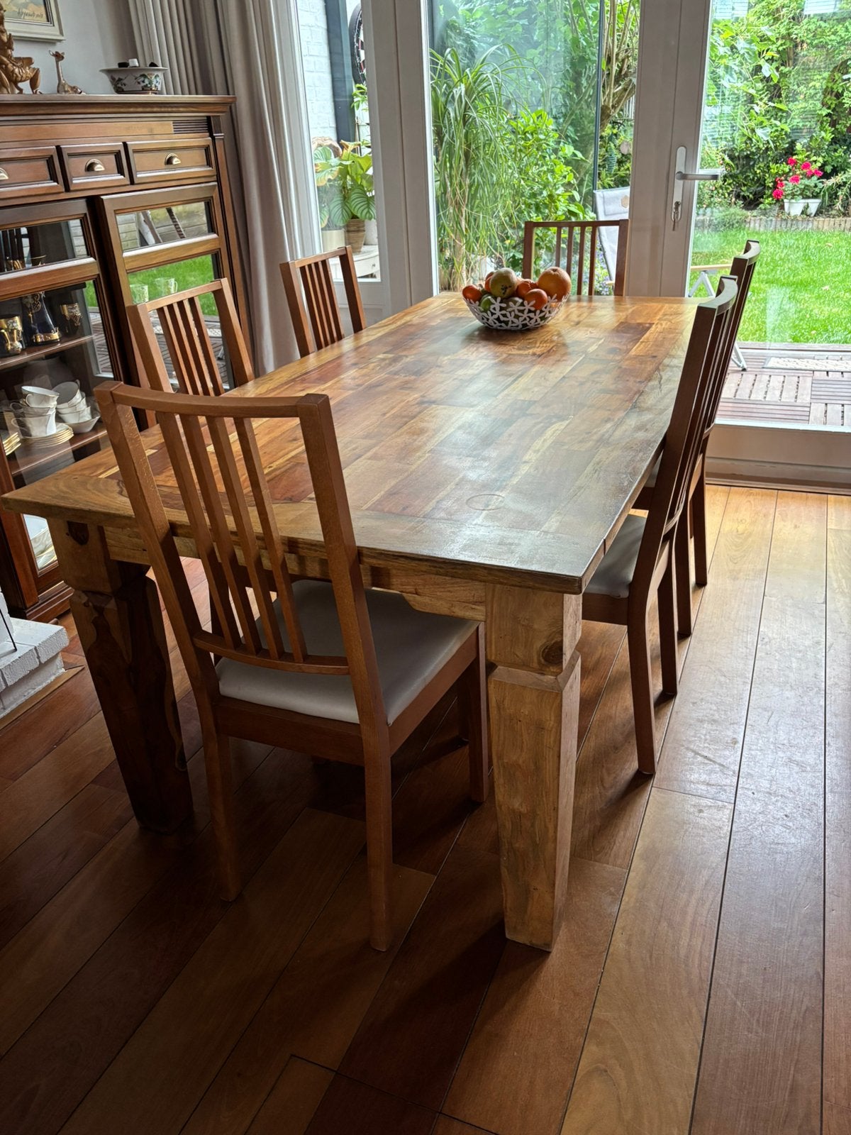 Massief Acacia houten eettafel met 8 stoelen, Ophalen, Gebruikt, 200 cm of meer, 50 tot 100 cm