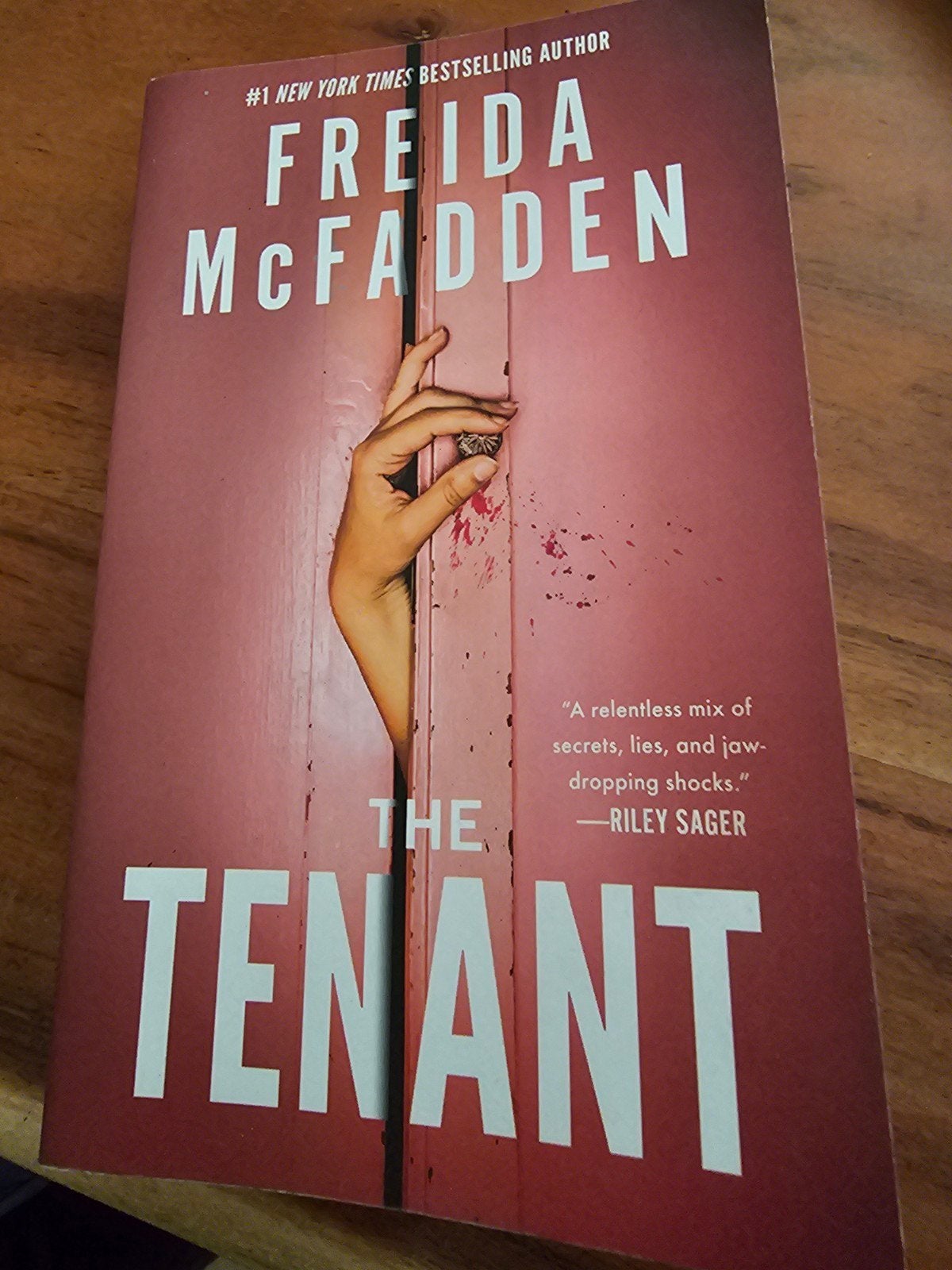 The Tenant Freida McFadden, Ophalen of Verzenden