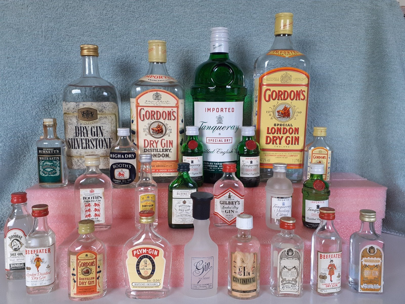 Gin - Diverse maten (Dry) Gin, o.a  miniaturen, Ophalen of Verzenden, Zo goed als nieuw