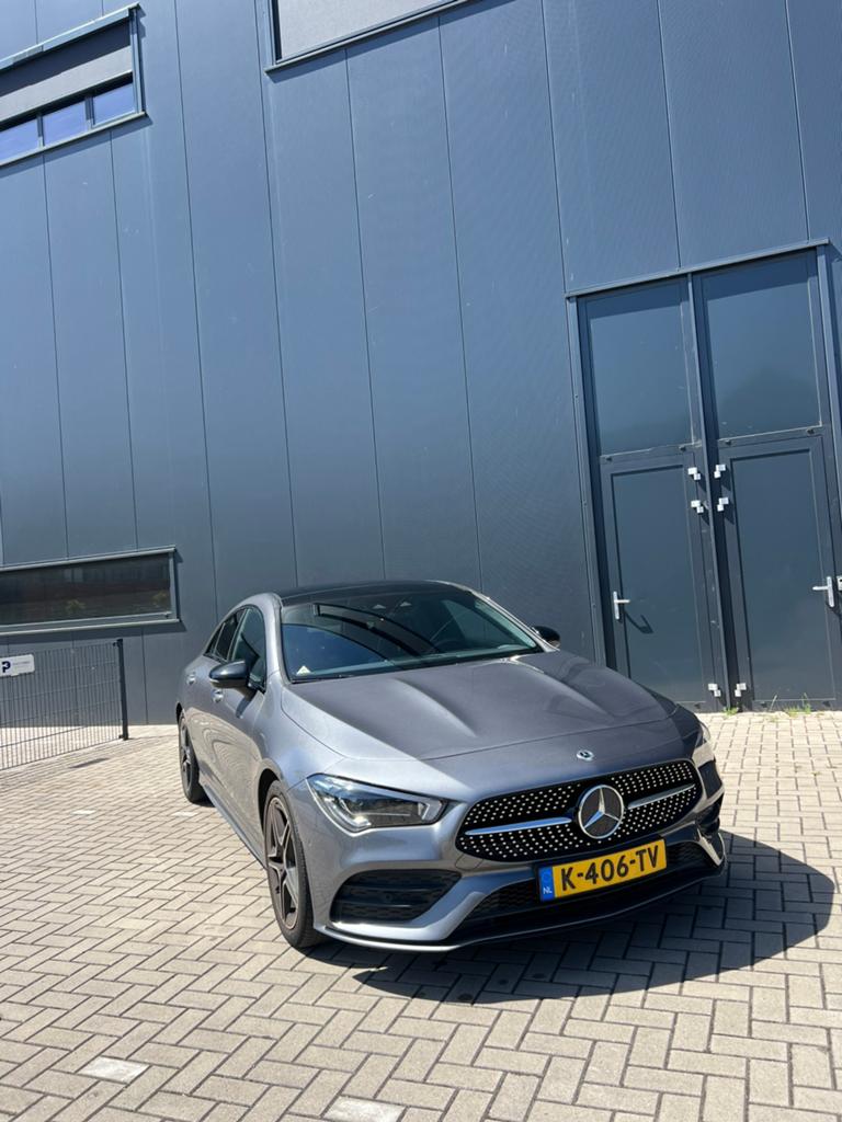 Mercedes-Benz CLA 200 163pk Full Option, Auto's, CLA, Zwart, 4 cilinders, 715 kg
