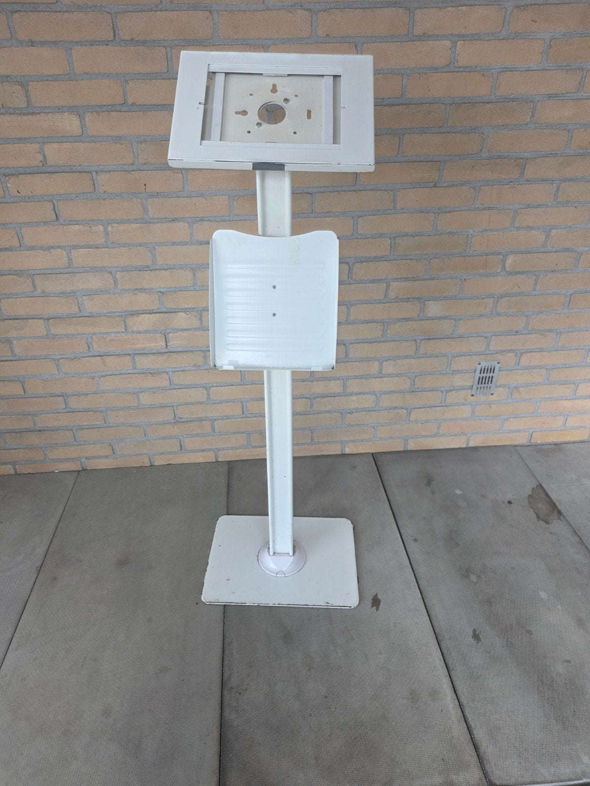 Tablet standaard 10,7 inch/26 cm met slot, Receptie of Entree, Ophalen, Gebruikt, Overige typen