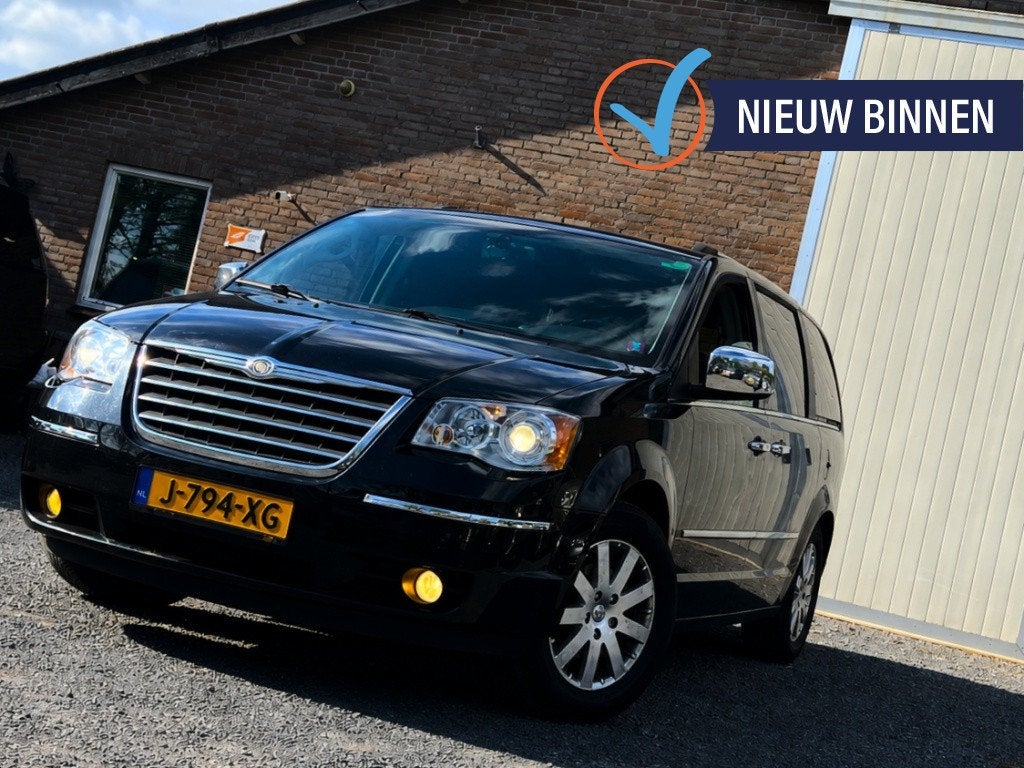 Chrysler Grand Voyager 4.0 V6 LIMITED BLACK SWIVEL&GO+TAFEL, Automaat, Grand Voyager, 7 stoelen, Zwart